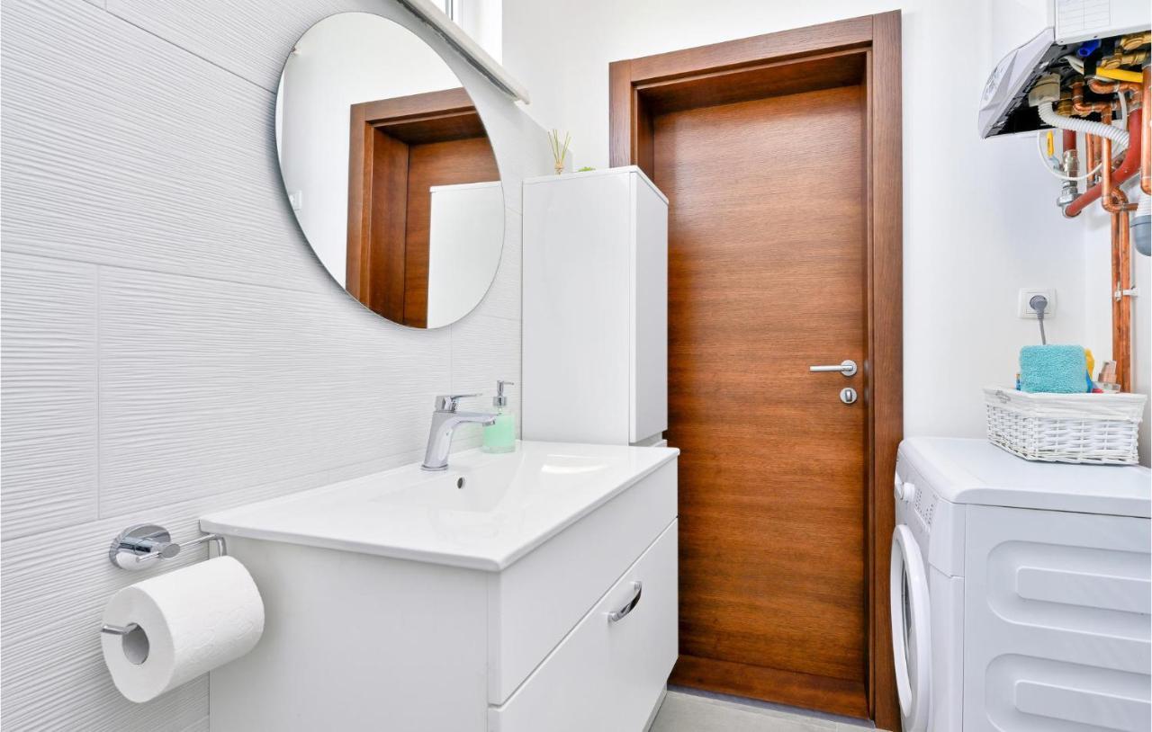 2 Bedroom Beautiful Home In Trnovec Εξωτερικό φωτογραφία